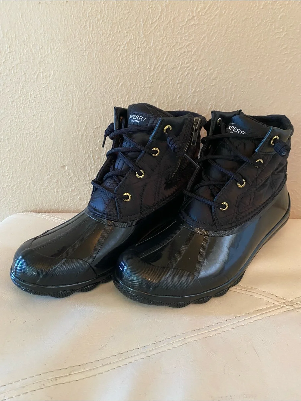 Sperry Syren Duck Boots Black Quilted Lace-Up Rain Ankle Boots Size 8.5